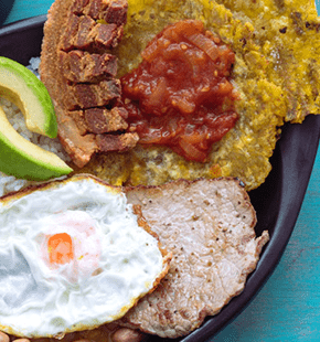 Bandeja paisa plato típico