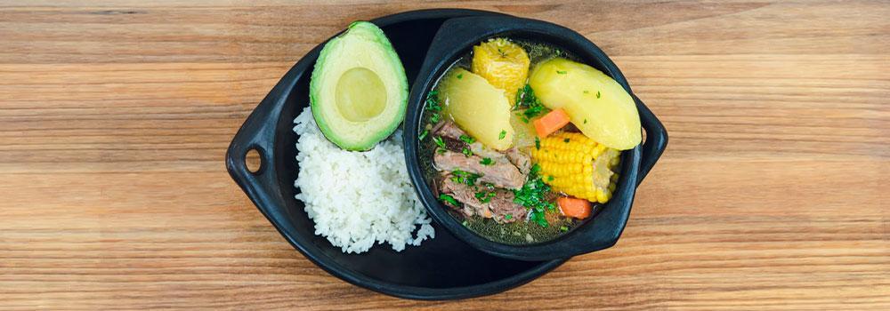 sopa tipica colombiana sancocho